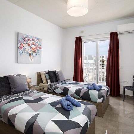 Hilltop Apartments - Stylish Comfort Living Close To The Sea, Bugibba St. Paul's Bay Exterior photo