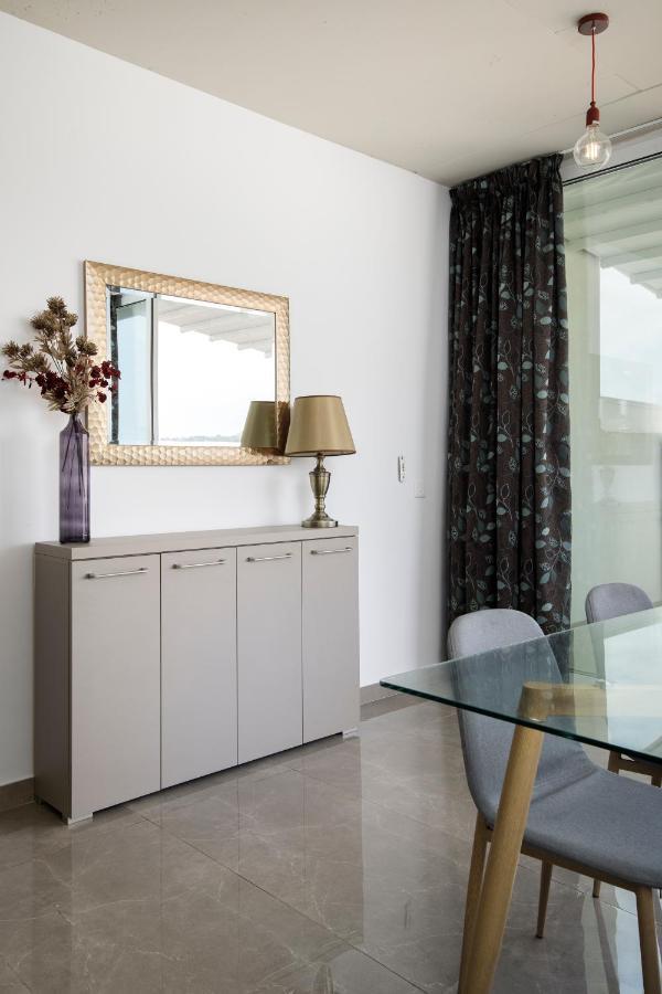 Hilltop Apartments - Stylish Comfort Living Close To The Sea, Bugibba St. Paul's Bay Exterior photo