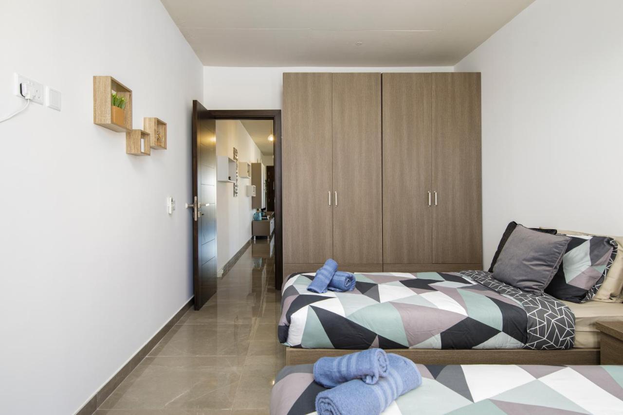 Hilltop Apartments - Stylish Comfort Living Close To The Sea, Bugibba St. Paul's Bay Exterior photo