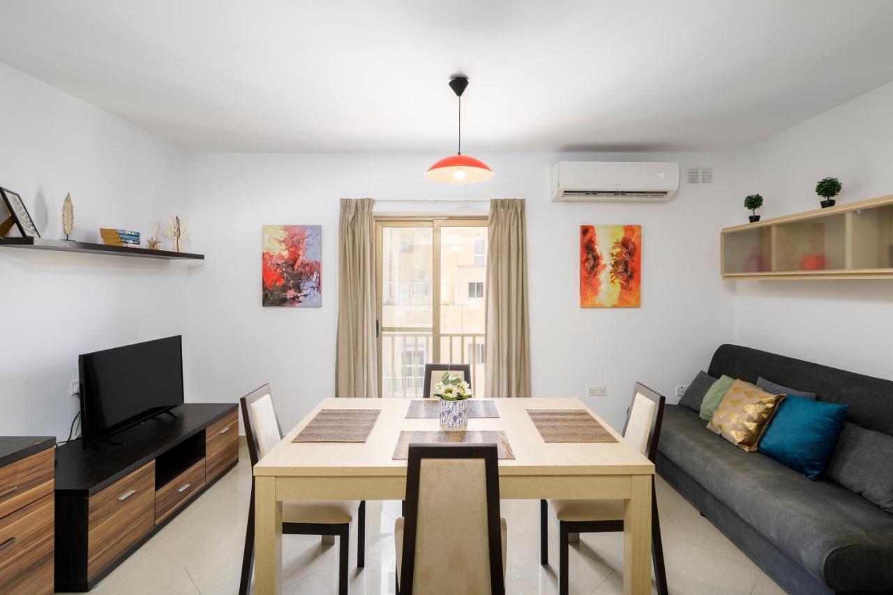 Hilltop Apartments - Stylish Comfort Living Close To The Sea, Bugibba St. Paul's Bay Exterior photo