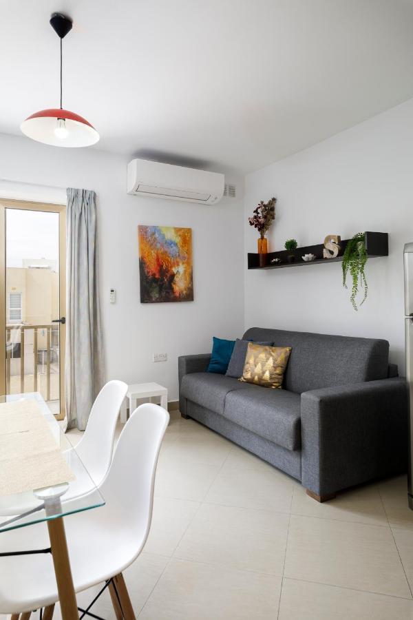 Hilltop Apartments - Stylish Comfort Living Close To The Sea, Bugibba St. Paul's Bay Exterior photo