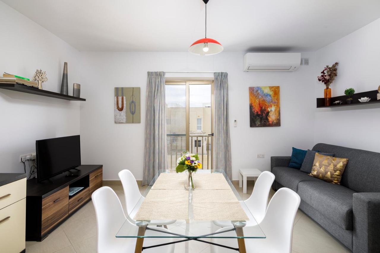 Hilltop Apartments - Stylish Comfort Living Close To The Sea, Bugibba St. Paul's Bay Exterior photo