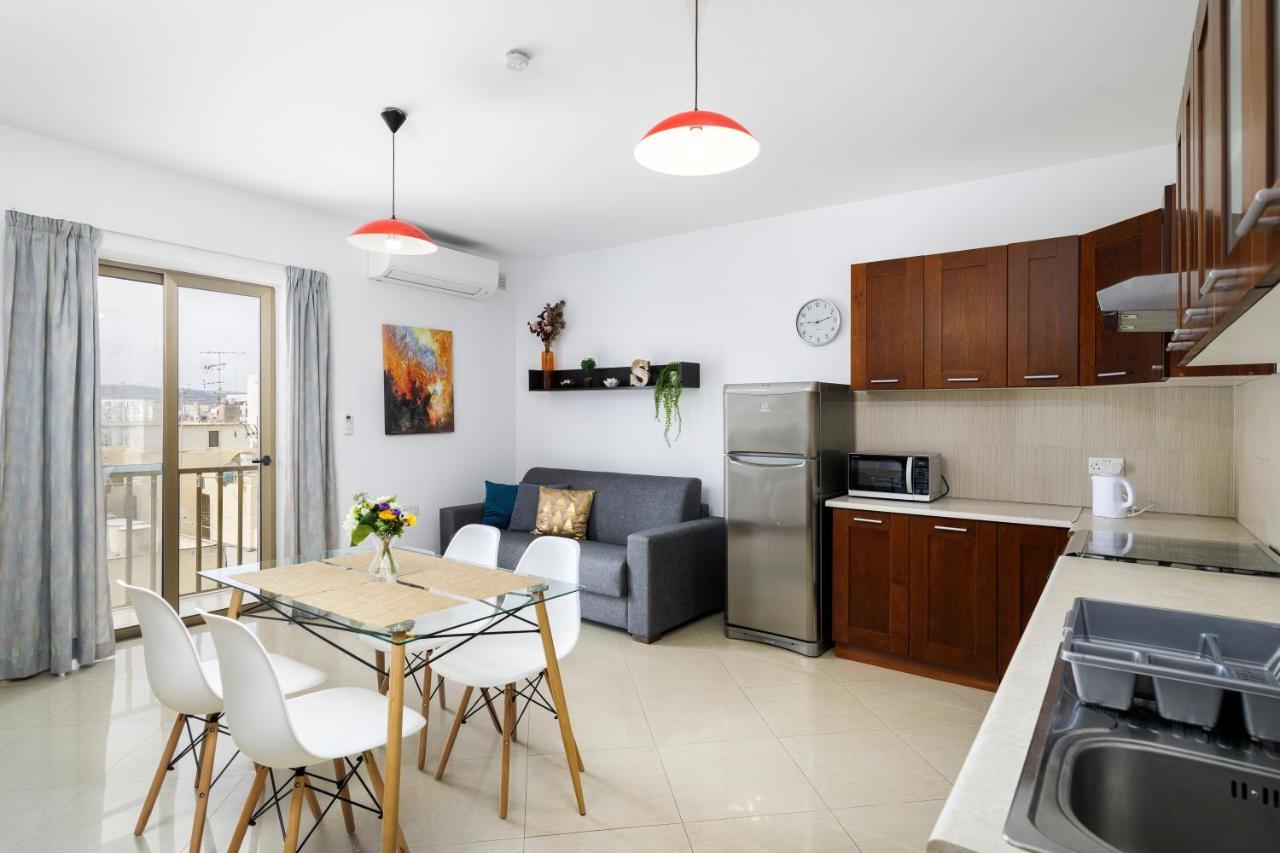 Hilltop Apartments - Stylish Comfort Living Close To The Sea, Bugibba St. Paul's Bay Exterior photo